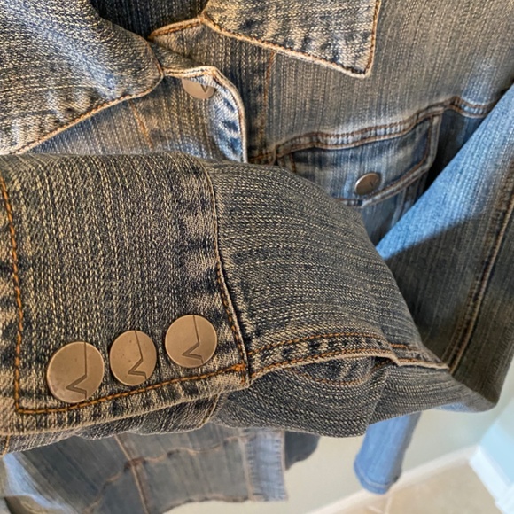 Denim jacket - Picture 3 of 4